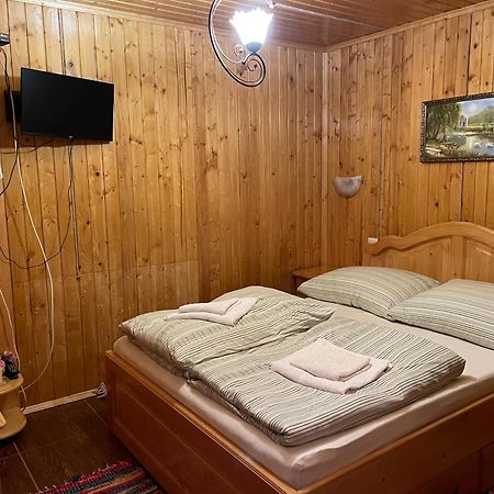 Guest House Nad Tisou Квасы Экстерьер фото